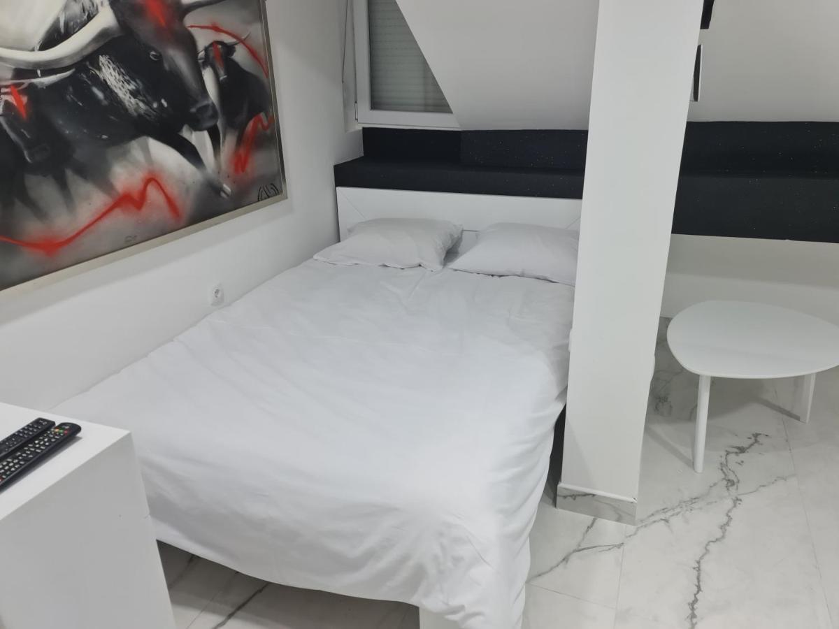 River side suites Belgrado Exterior foto